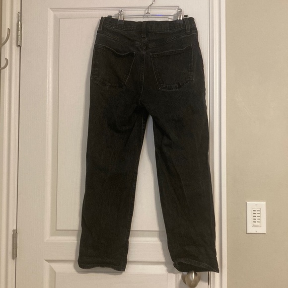 Universal Threads, black, Vintage, Straight, Lightly Ripped Jeans size 24 - Picture 2 of 5